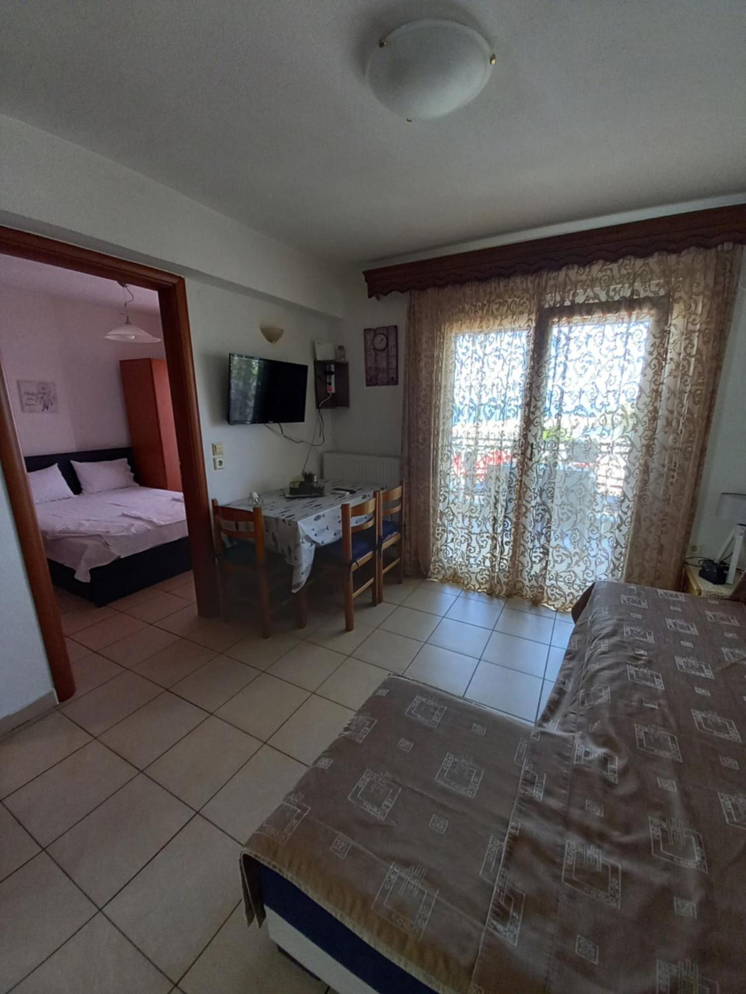 Matina'S Apartments Prínos Rum bild